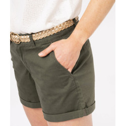 Short chino en stretch avec ceinture tressée dorée femme