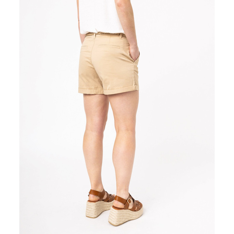 Short chino en stretch avec ceinture tressée dorée femme