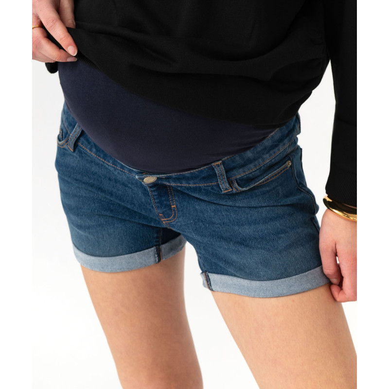 Short en jean de grossesse à bandeau bas et revers