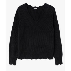 Pull en maille col V finitions dentelées femme