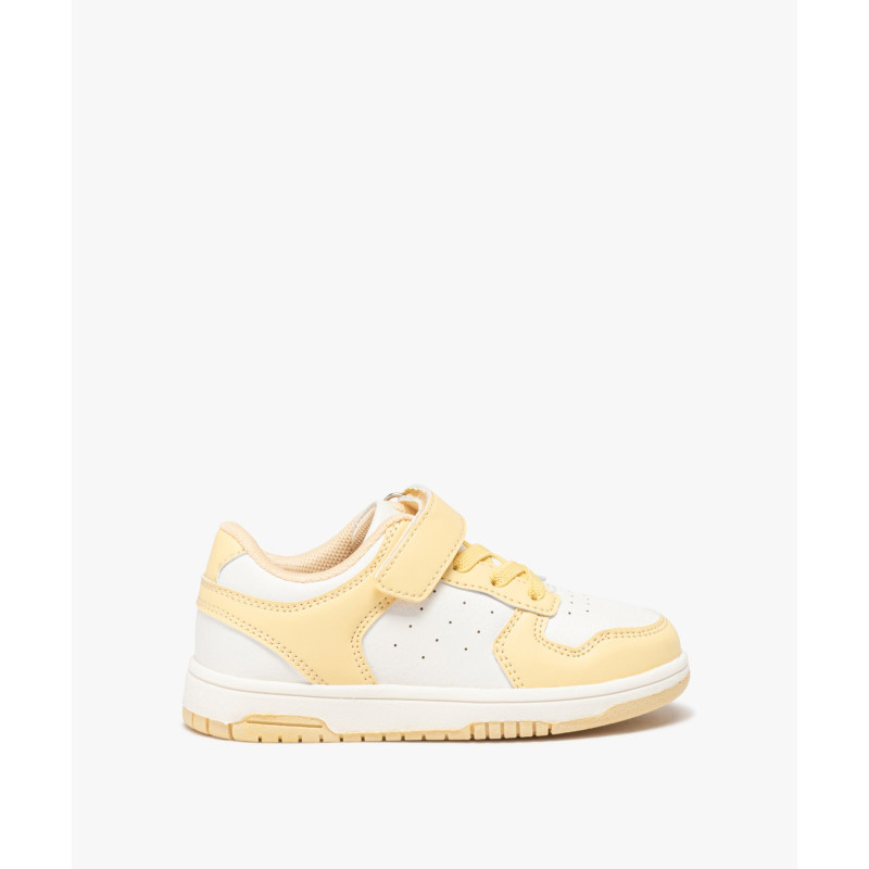 Baskets fille bicolores à scratch et lacets style rétro Baskets fille bicolores à scratch et lacets style rétro